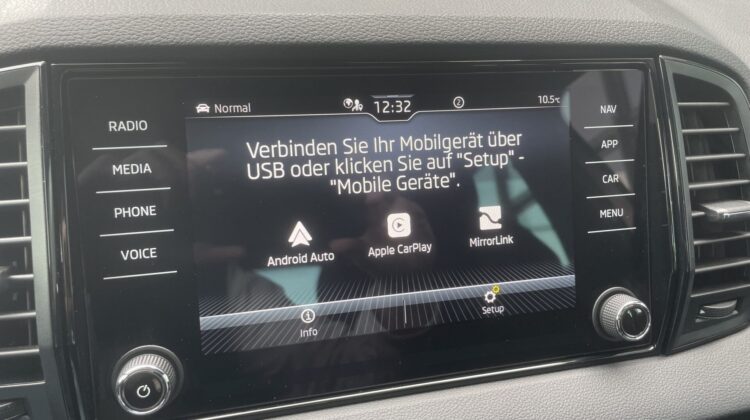 Karoq 2,0TSi Sportline 4×4 Pano AHK19″ Kam Leder