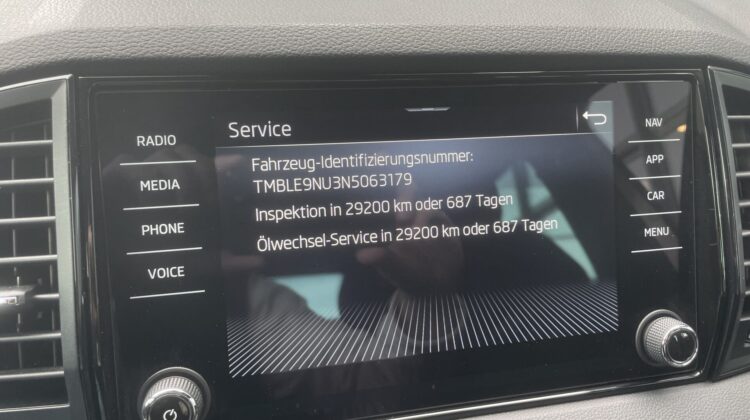 Karoq 2,0TSi Sportline 4×4 Pano AHK19″ Kam Leder