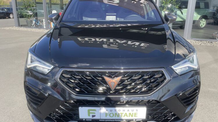Ateca VZ 4Drive Akrapovic AHK Pano Beats Leder