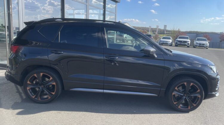 Ateca VZ 4Drive Akrapovic AHK Pano Beats Leder