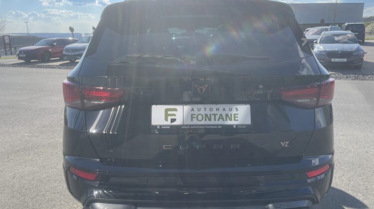 Ateca VZ 4Drive Akrapovic AHK Pano Beats Leder