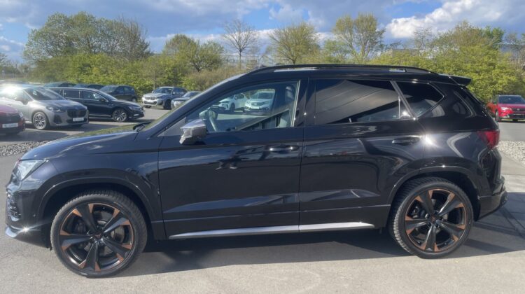 Ateca VZ 4Drive Akrapovic AHK Pano Beats Leder