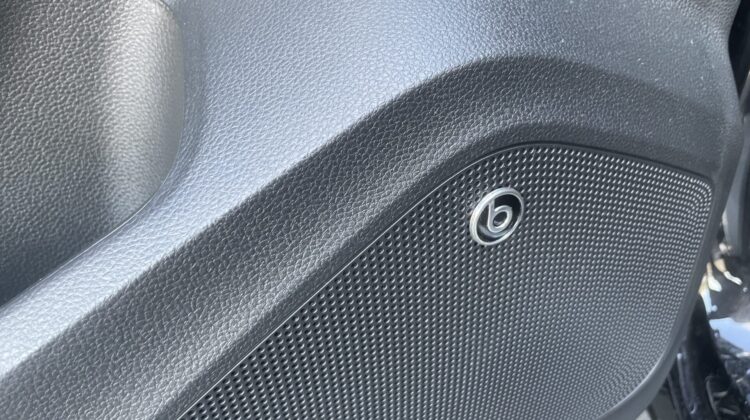 Ateca VZ 4Drive Akrapovic AHK Pano Beats Leder