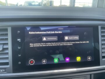 Ateca VZ 4Drive Akrapovic AHK Pano Beats Leder