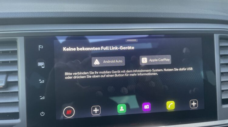 Ateca VZ 4Drive Akrapovic AHK Pano Beats Leder