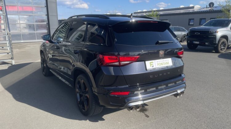 Ateca VZ 4Drive Akrapovic AHK Pano Beats Leder