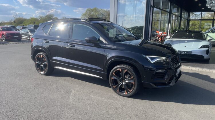 Ateca VZ 4Drive Akrapovic AHK Pano Beats Leder