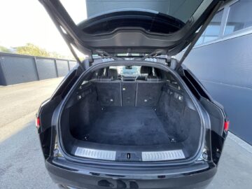 Range Rover Velar R-Dynamic Pano AHK 22