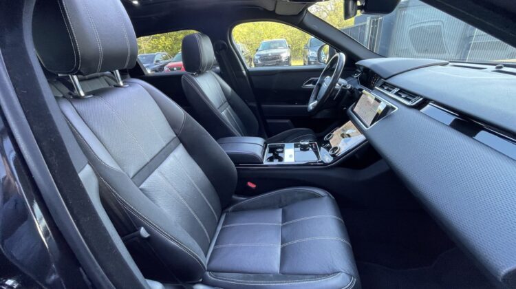 Range Rover Velar R-Dynamic Pano AHK 22
