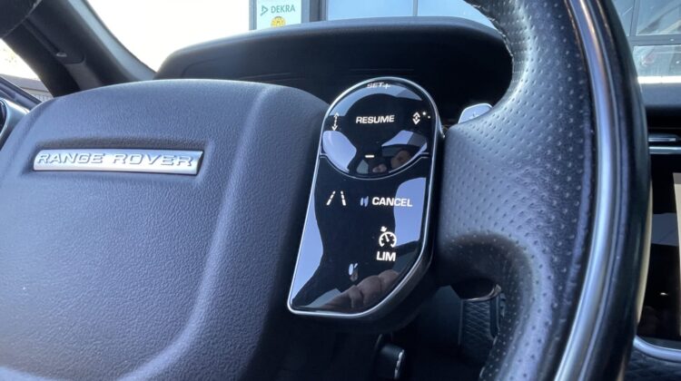 Range Rover Velar R-Dynamic Pano AHK 22