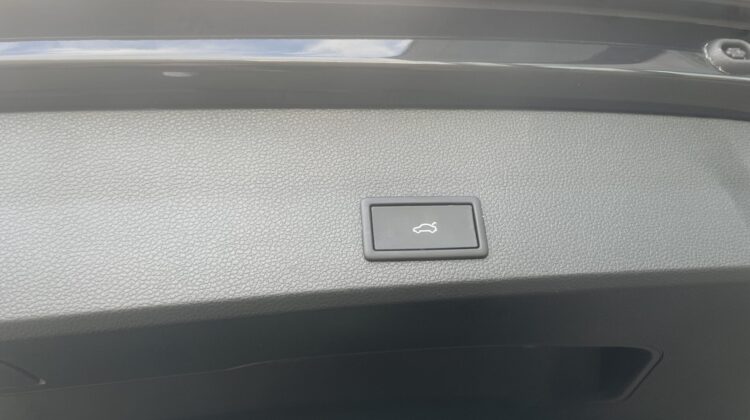 Ateca 2,0TSi VZ 4Drive Pano Navi 360° Hurricane