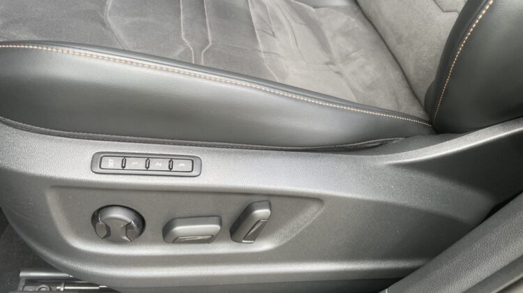 Ateca 2,0TSi VZ 4Drive Pano Navi 360° Hurricane