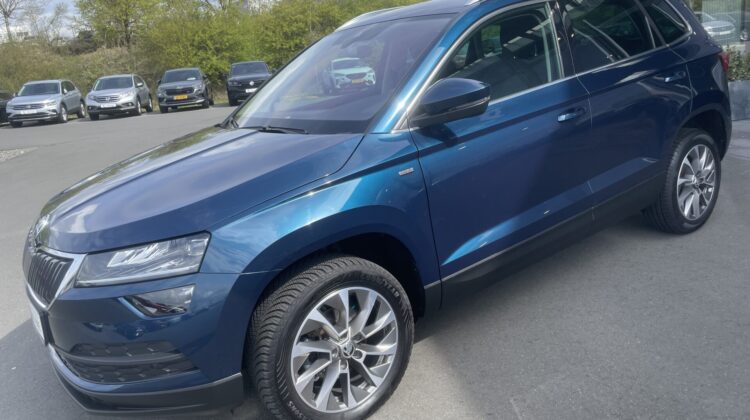 Karoq 1,5TSi DSG Clever AHK Kamera Keyless Sitz