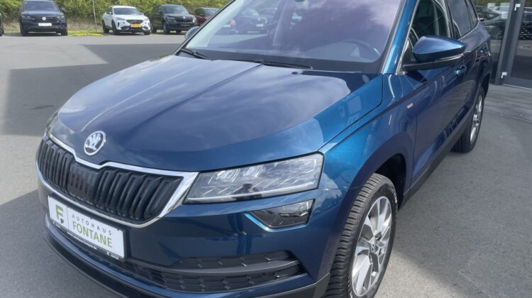 Karoq 1,5TSi DSG Clever AHK Kamera Keyless Sitz