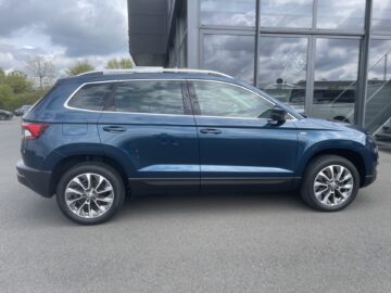 Karoq 1,5TSi DSG Clever AHK Kamera Keyless Sitz