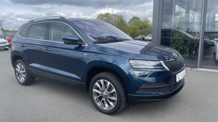 Karoq 1,5TSi DSG Clever AHK Kamera Keyless Sitz