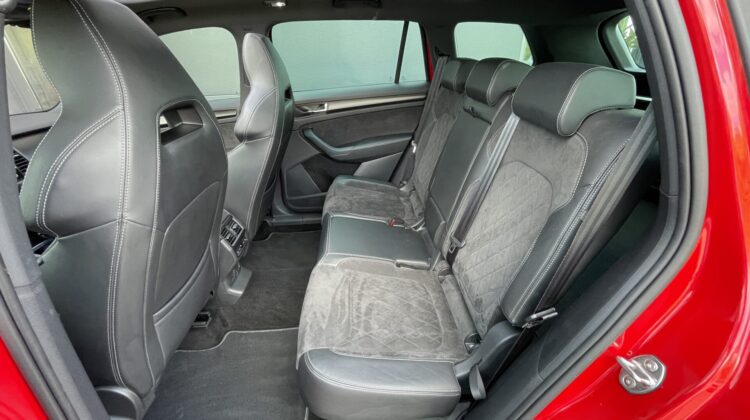 Kodiaq 2,0TDi Sportline 4×4 20″ Pano 360° Memory