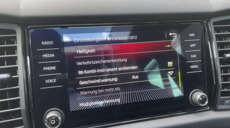 Kodiaq 2,0TDi Sportline 4×4 20″ Pano 360° Memory