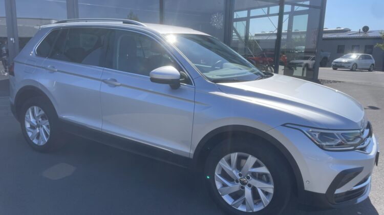 Tiguan 1,4TSi Elegance eHybrid PlugIn AHK Key Kamera