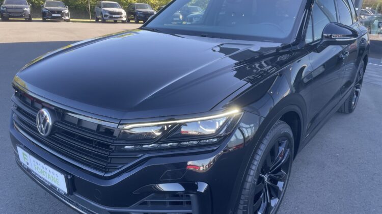 Touareg 3,0TDi R-Line STandhz Pano Luft AHK IQ