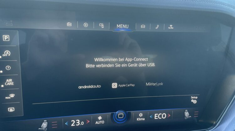 Touareg 3,0TDi R-Line STandhz Pano Luft AHK IQ