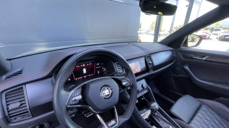 Kodiaq RS 2,0TSi 4×4 Pano AHK Voll-Leder 360°