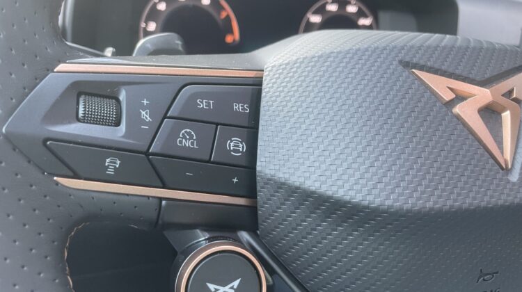 Terramar PHEV eHybrid 200kW VZ Schalensitz Stand