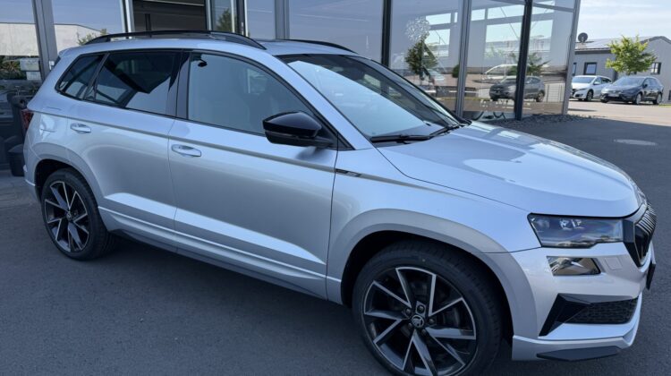Karoq 2,0TSi Sportline 4×4 Pano AHK19