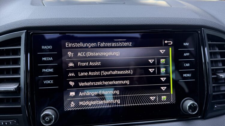 Karoq 2,0TSi Sportline 4×4 Pano AHK19
