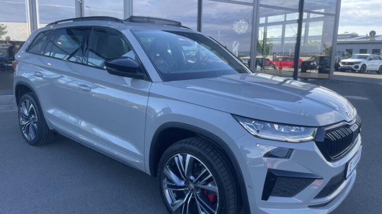 Kodiaq 2,0TSi RS 4×4 Pano AHK 360°Canton Leder