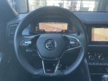 Kodiaq 2,0TSi RS 4×4 Pano AHK 360°Canton Leder