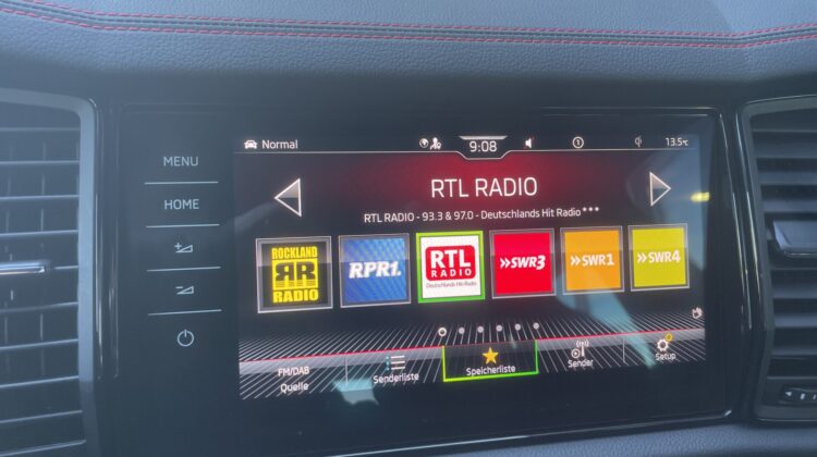Kodiaq 2,0TSi RS 4×4 Pano AHK 360°Canton Leder