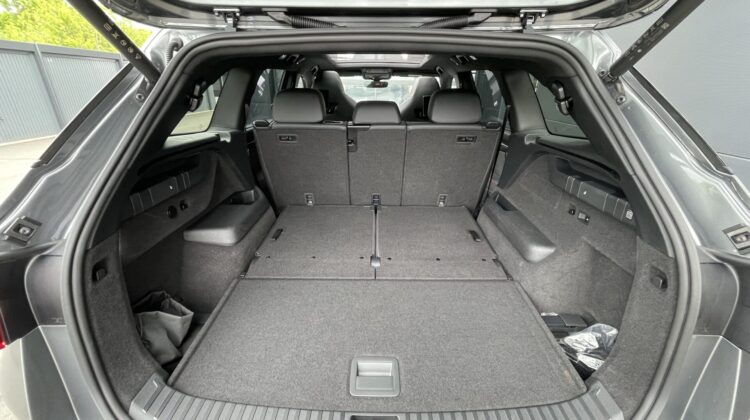 Kodiaq 2.0TSI 195kW RS 7-Sitze Pano AHK Canton