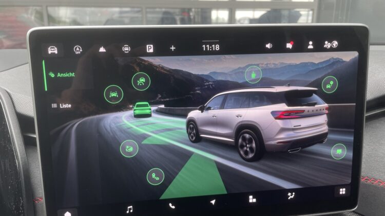 Kodiaq 2.0TSI 195kW RS 7-Sitze Pano AHK Canton