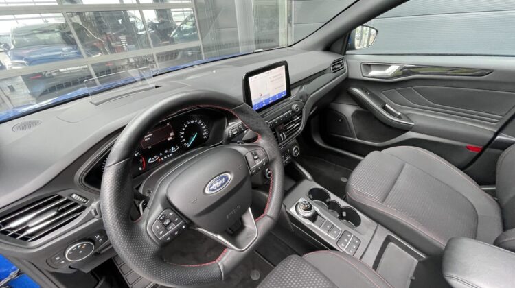Focus 1,5 Automatik Turnier ST-Line Pano B&O AHK