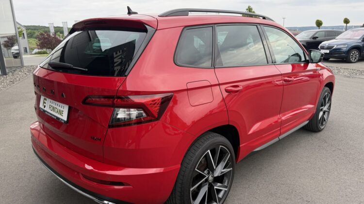 Karoq 2.0TSI Sportline 4×4 DSG Pano 19″ Kamera