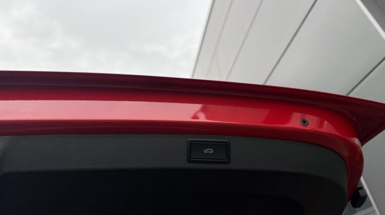 Karoq 2.0TSI Sportline 4×4 DSG Pano 19″ Kamera