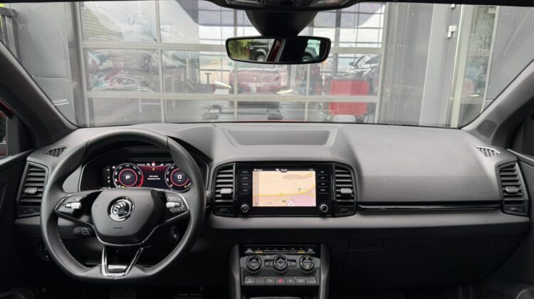 Karoq 2.0TSI Sportline 4×4 DSG Pano 19″ Kamera
