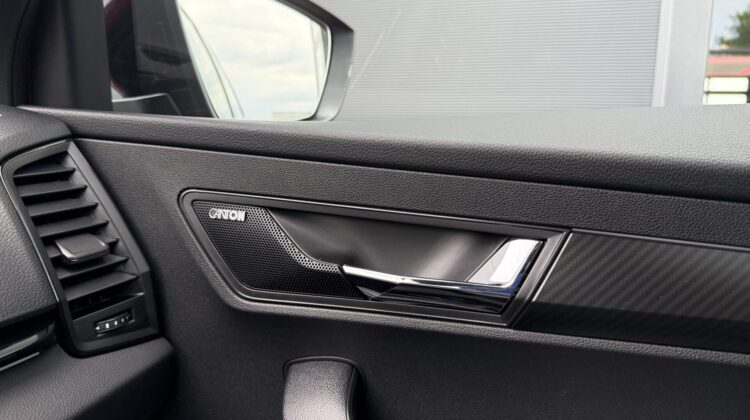 Karoq 2.0TSI Sportline 4×4 DSG Pano 19″ Kamera