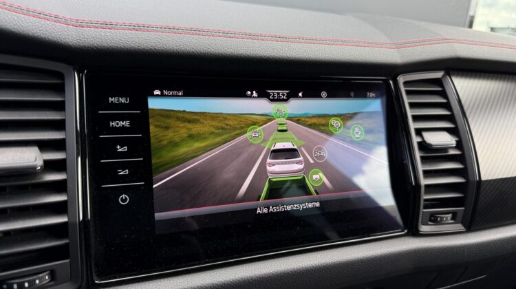 Kodiaq RS 4×4 eAHK 20″ Kamera Columbus DCC Lane