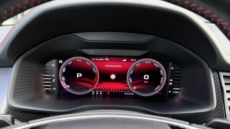 Kodiaq RS 4×4 eAHK 20″ Kamera Columbus DCC Lane