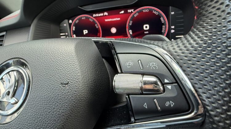 Kodiaq RS 4×4 eAHK 20″ Kamera Columbus DCC Lane