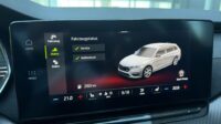 Octavia 2,0TDi Kombi RS Pano 19″ AHK DCC Matrix