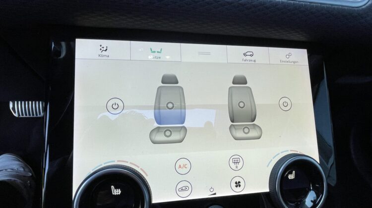 Range Rover Velar R-Dynamic Pano AHK 22″ Luft