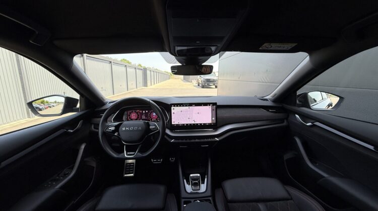 Octavia Kombi 2.0TSI RS 19″Leder Canton Facelift