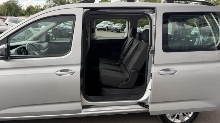 Caddy 2,0TDi Maxi 7-Sitze Schalter Carplay