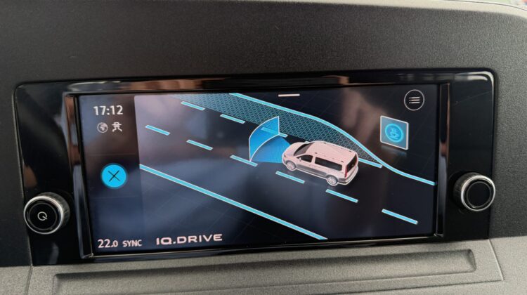 Caddy 2,0TDi Maxi 7-Sitze Schalter Carplay