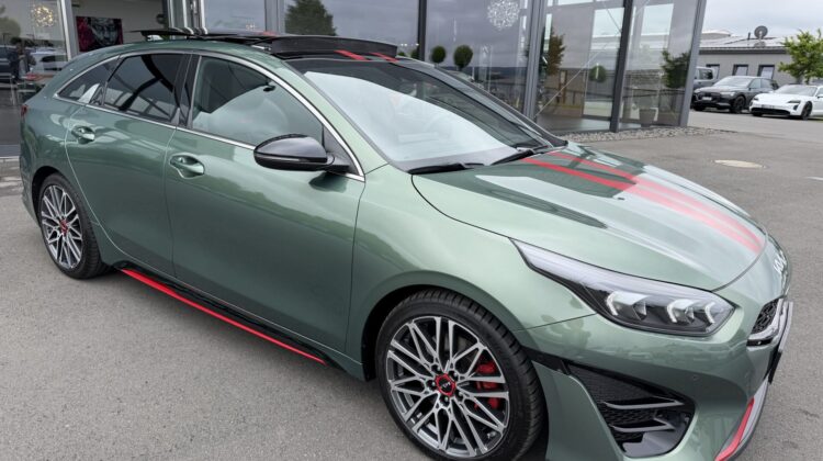 ProCeed GT Kombi Pano AHK Key Alcantara Kamera