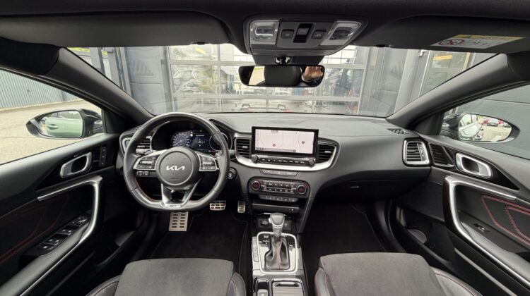 ProCeed GT Kombi Pano AHK Key Alcantara Kamera