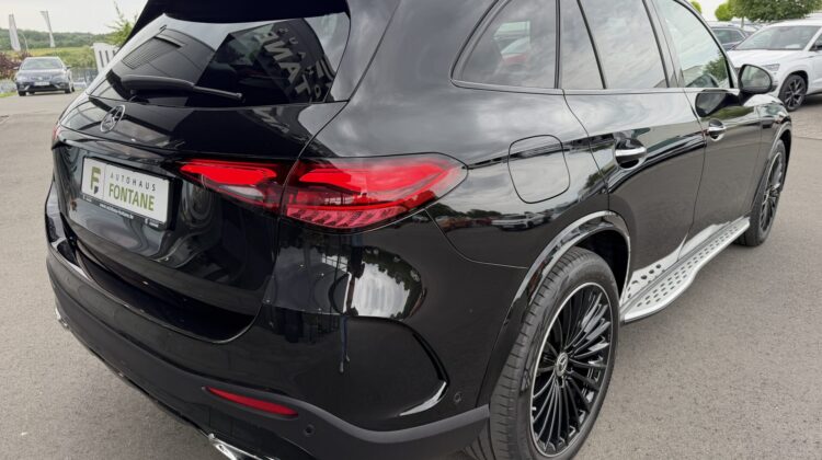 GLC 220d 4Matic AMG 20″ Pano AHKe HUD 360°Night Burmester